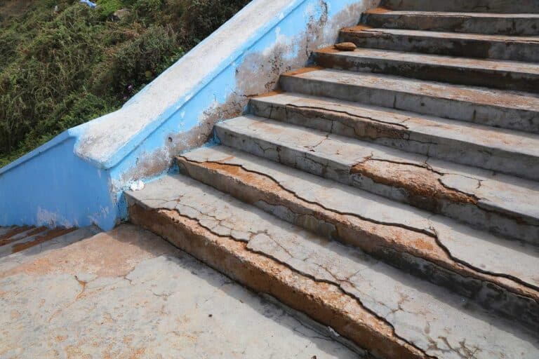 Cracked stairs